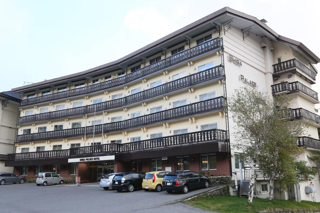 Shiga Palace Hotel Яманучи Екстериор снимка